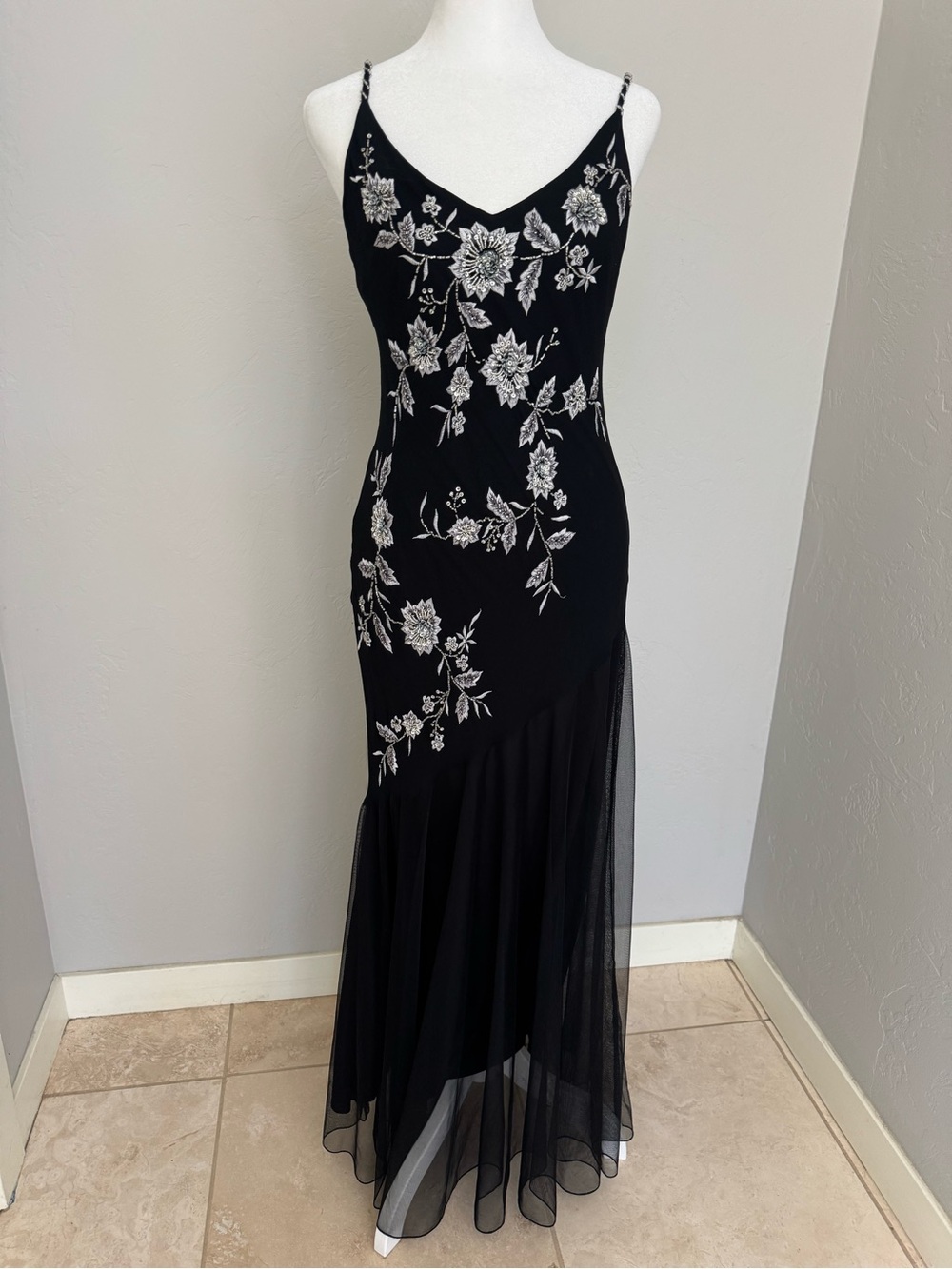 Vintage Y2K Xscape Beaded Silk Mermaid Gown - Size 4 (Fits like modern 0/2)